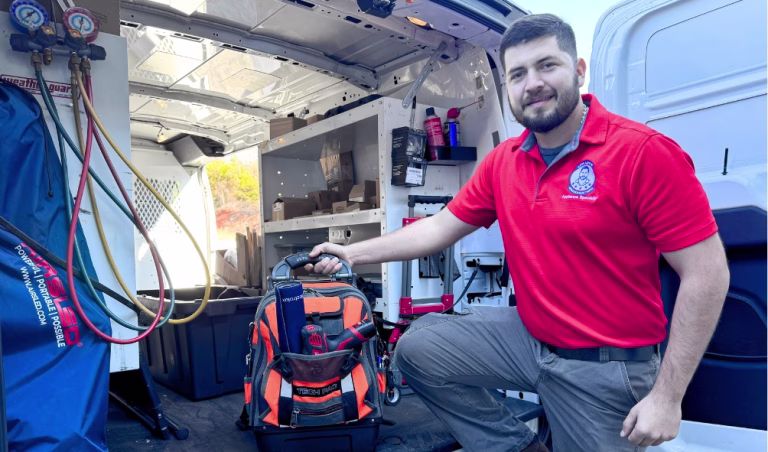 van appliance grandmasters technician